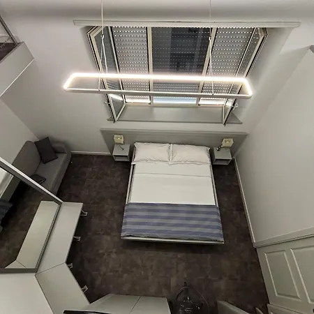 & Loft דירה